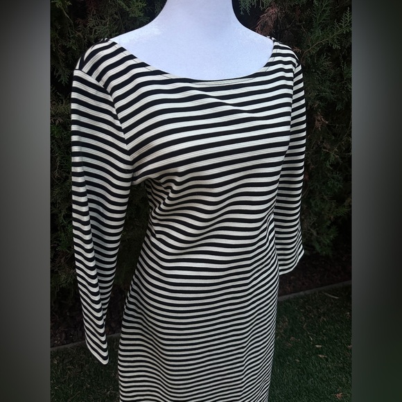 NWT Women’s Old Navy Black and White Striped Long Sleeve Dress size L - Picture 2 of 12